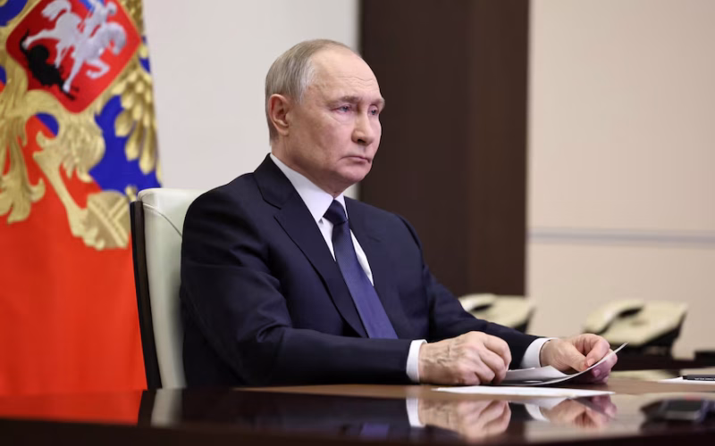 Putin aceita pedido de Trump para suspender ataques, confirma Kremlin