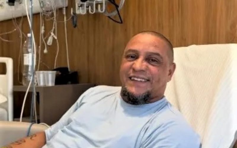 Roberto Carlos se recupera de cirurgia cardíaca e tranquiliza fãs