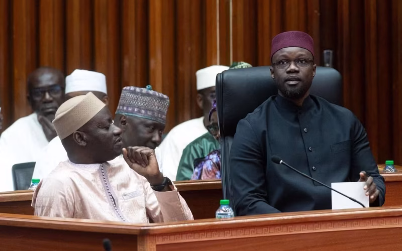 Senegal aprova lei que duplica penas para relações homossexuais