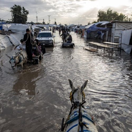 Tempestade polar na Faixa de Gaza provoca pelo menos 14 mortos