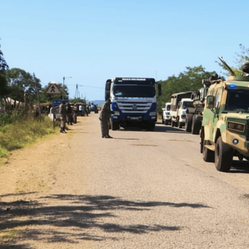 Terroristas bloqueiam estradas e extorquem motoristas em Cabo Delgado