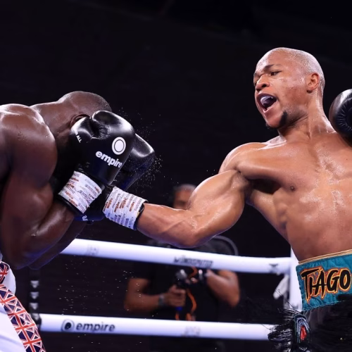 Tiago Muxanga conquista título internacional de boxe no Reino Unido