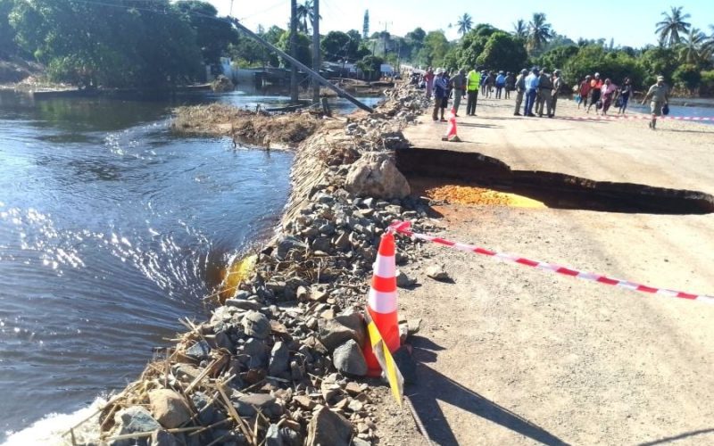 Tráfego na N1 interrompido por risco de colapso da ponte em Xai-Xai