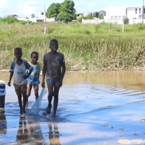 Três crianças morrem afogadas em charco no bairro de Namicopo