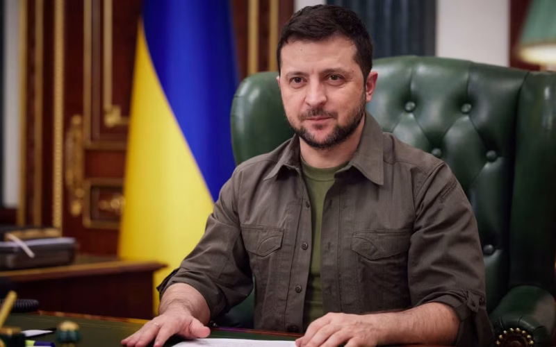 Volodymyr Zelensky aceita cessar-fogo temporário proposto por Vladimir Putin